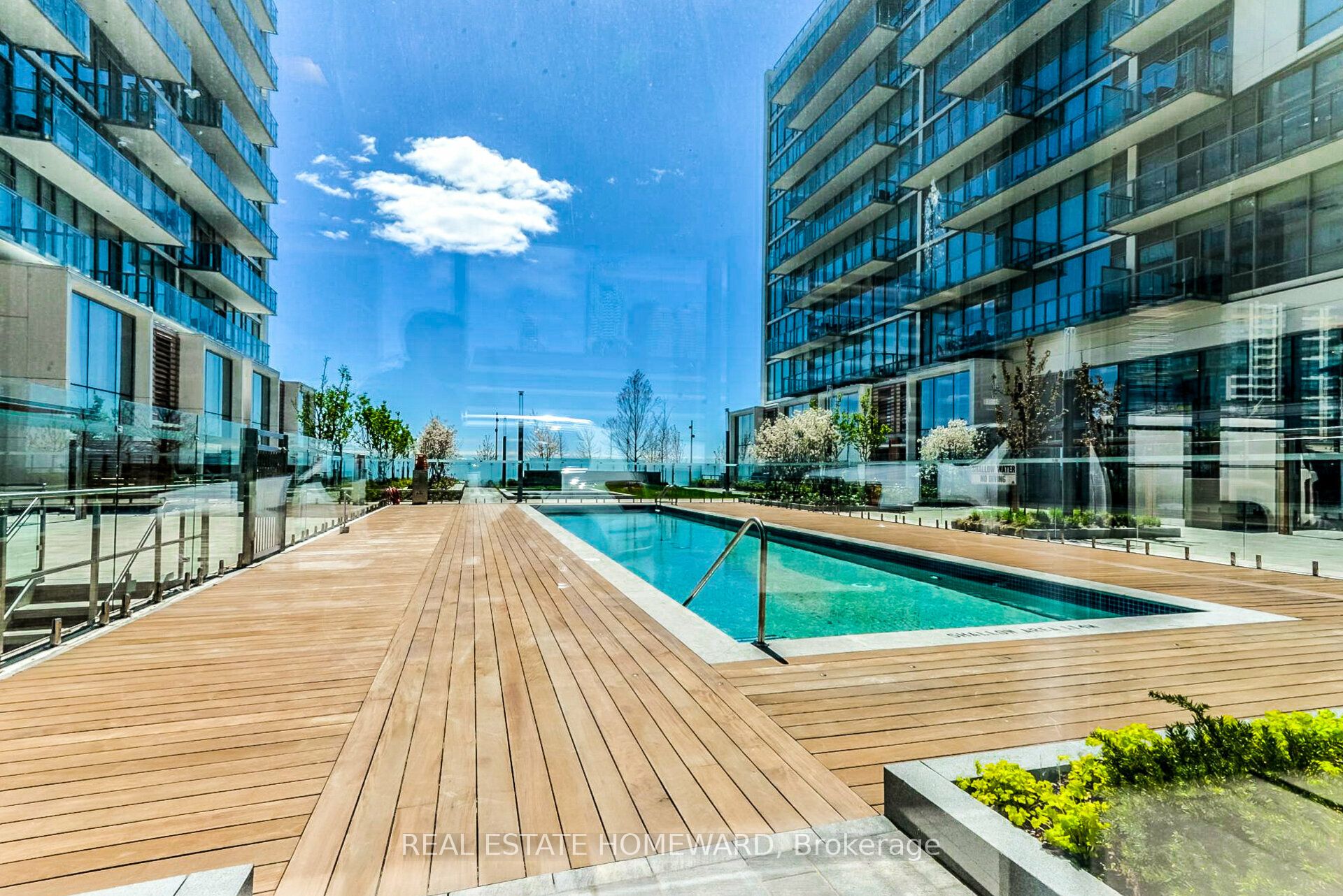 #902 - 29 Queens Quay Property Photo 42