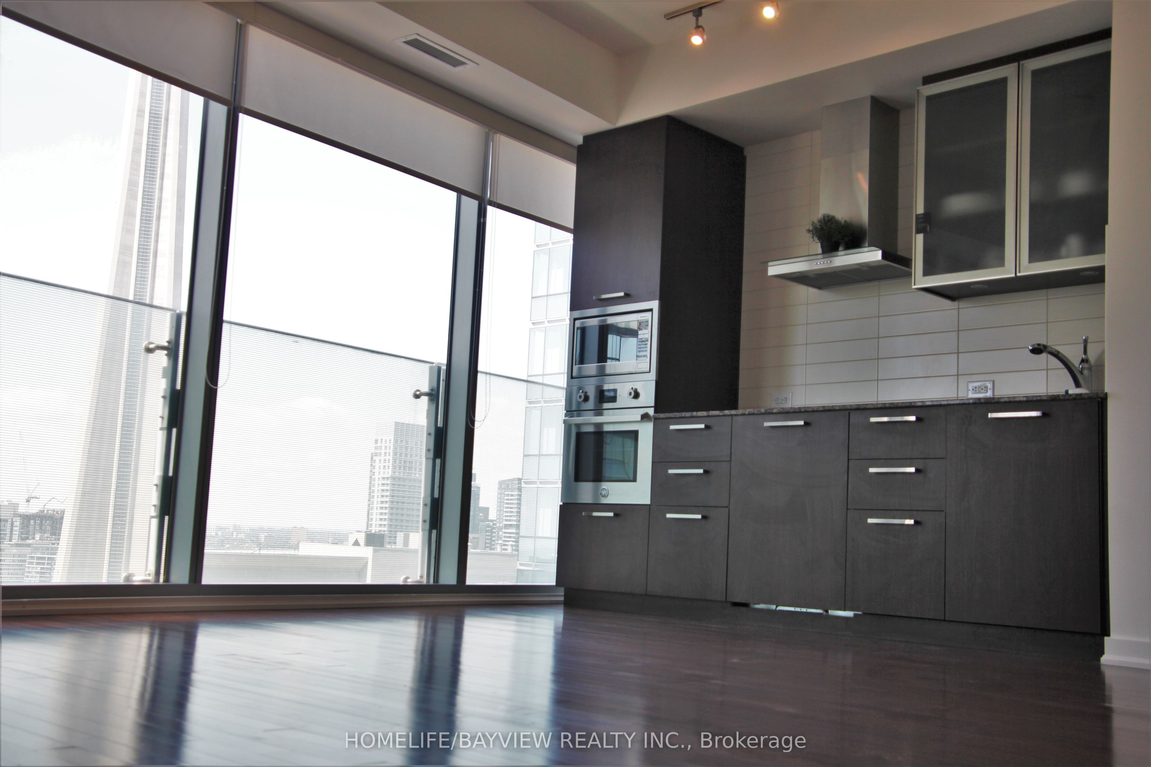 #3306 - 14 York Street Property Photo 6