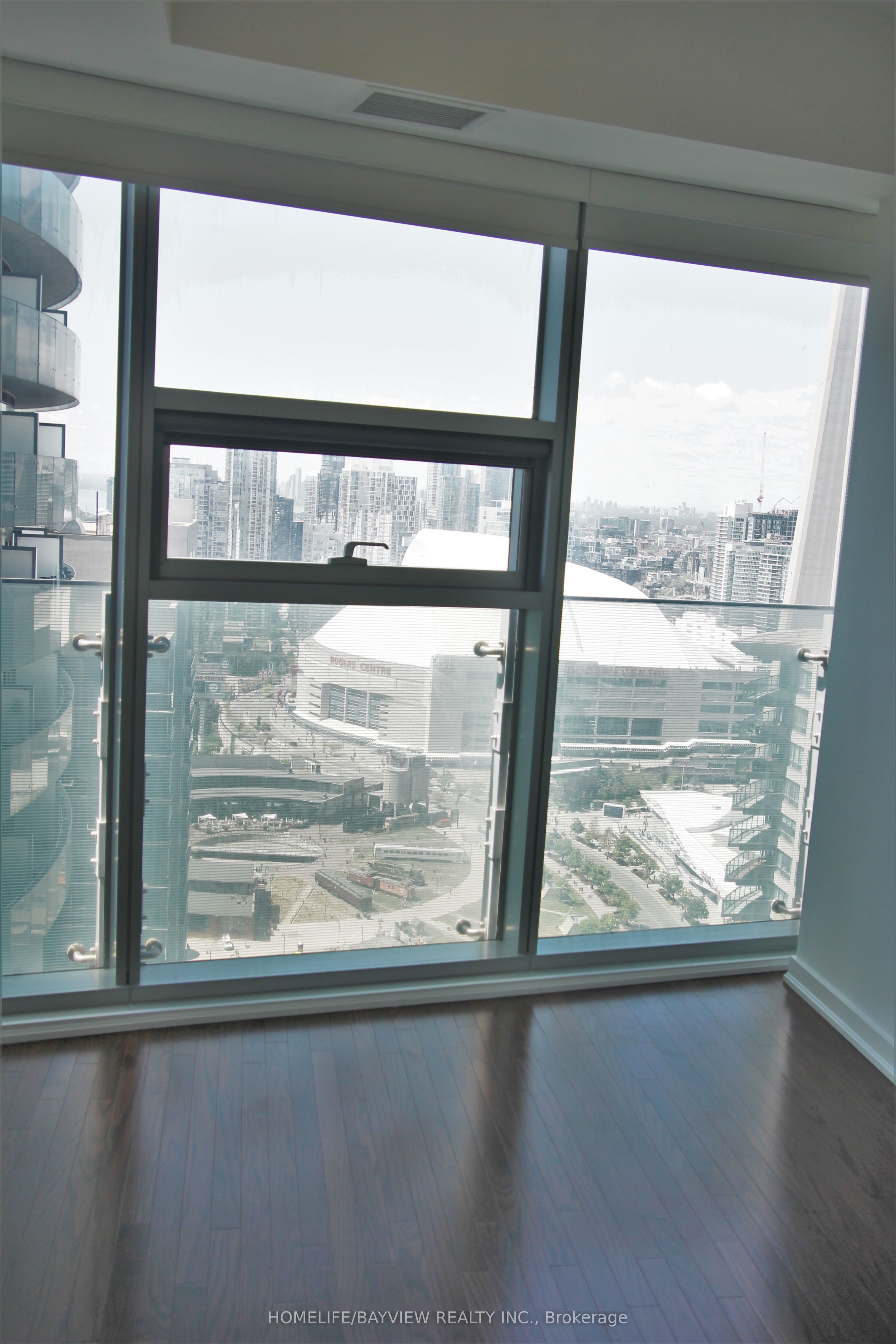 #3306 - 14 York Street Property Photo 11