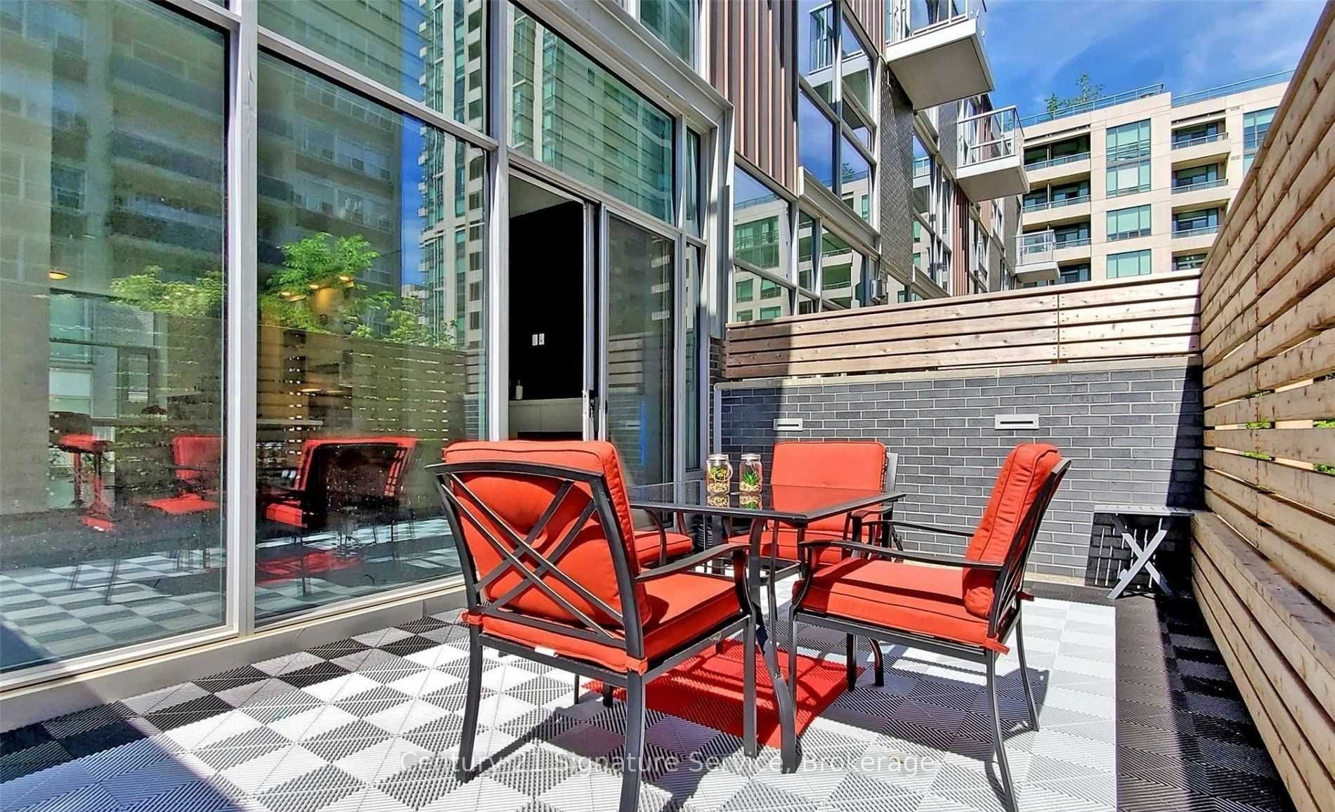 #th05 - 101 Erskine Avenue Property Photo 11
