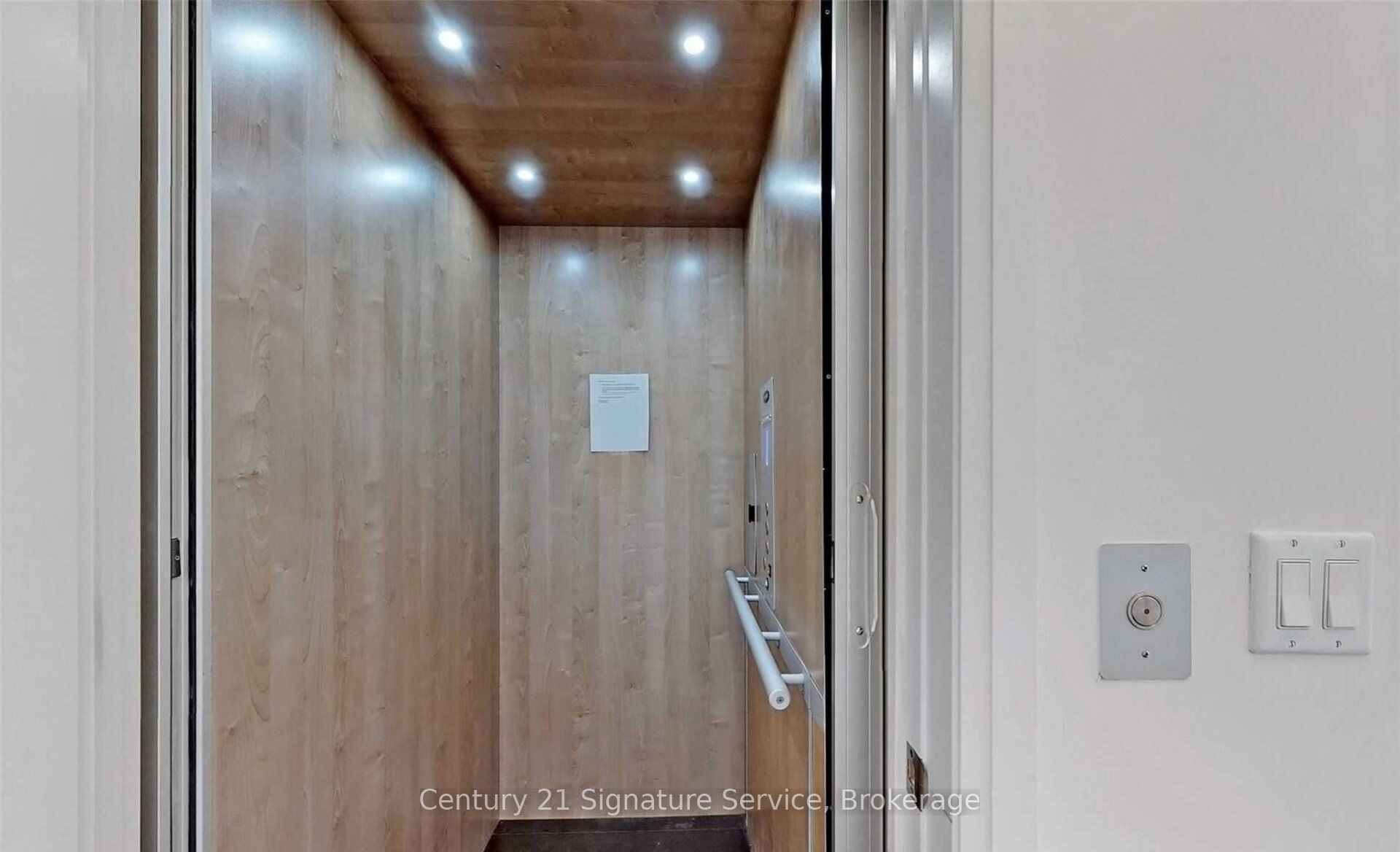 #th05 - 101 Erskine Avenue Property Photo 13