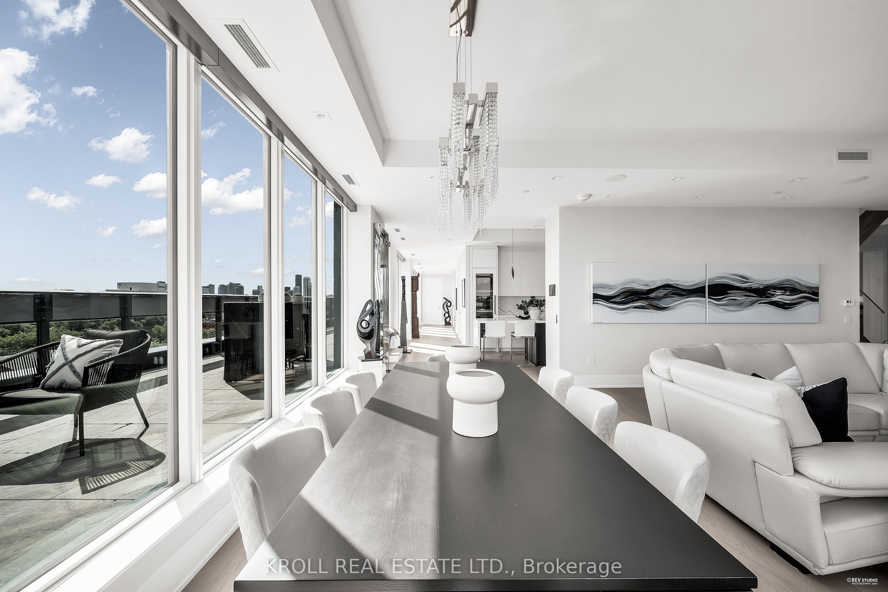 #703 - 355 Bedford Park Avenue Property Photo 5