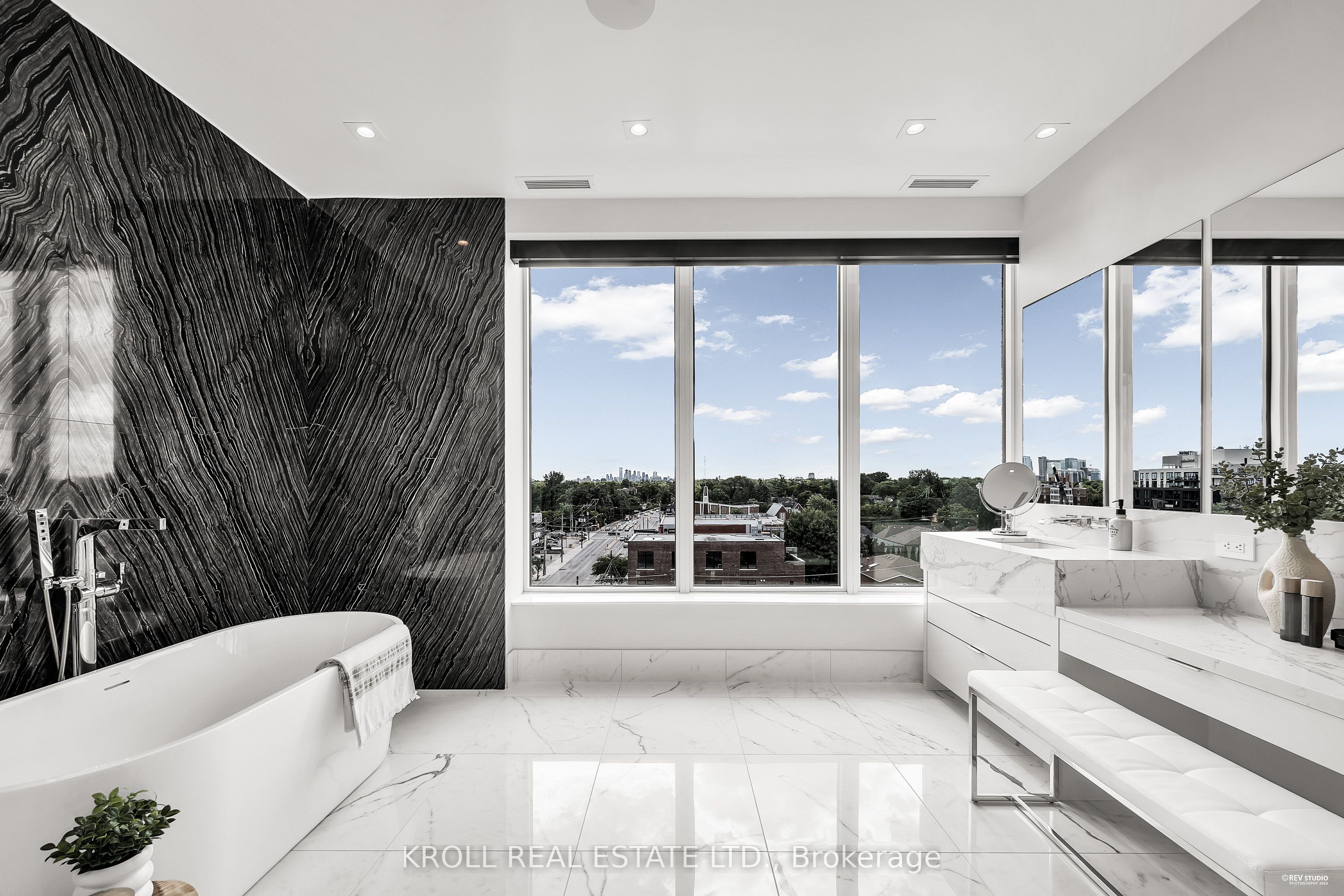 #703 - 355 Bedford Park Avenue Property Photo 20