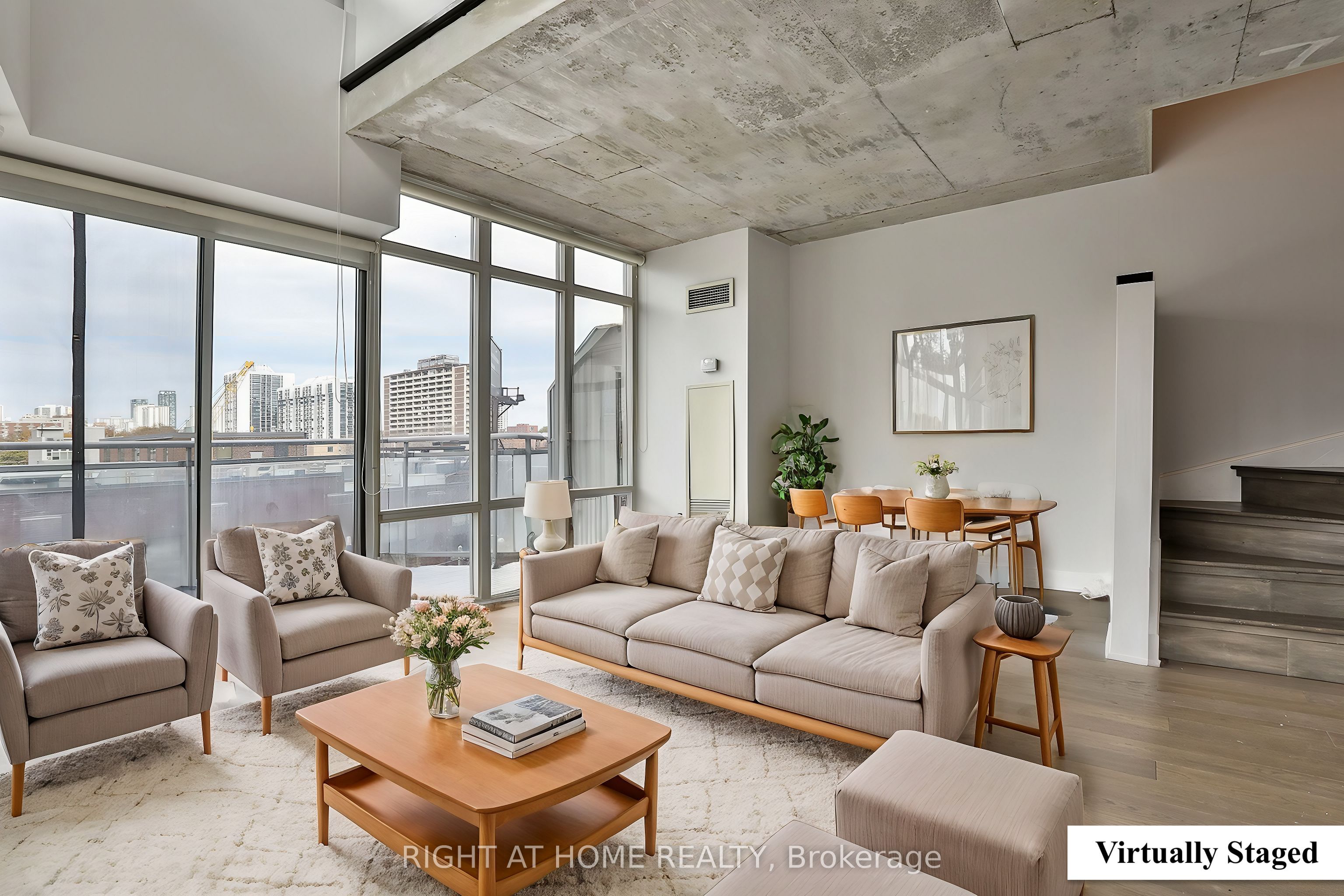 #408 - 255 Richmond Street Property Photo 1