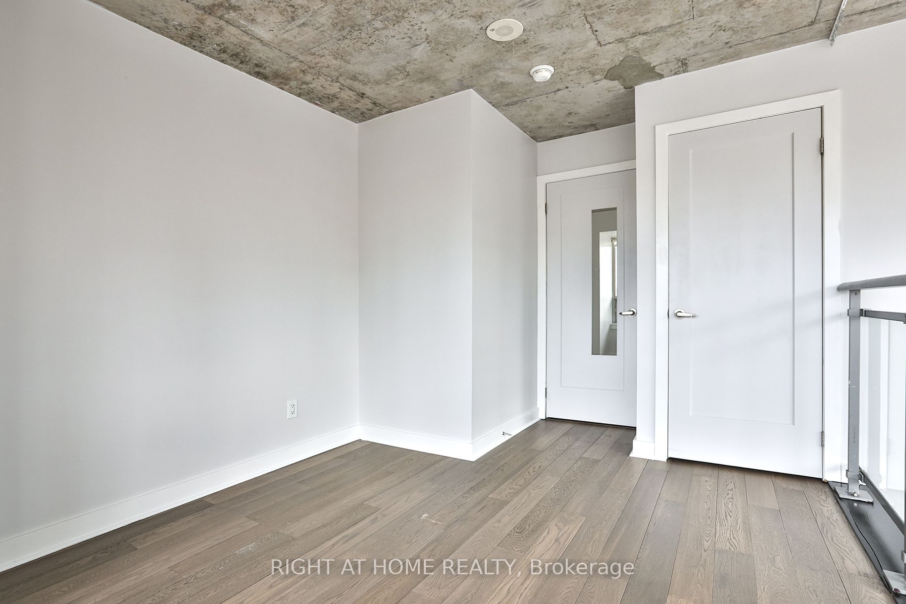 #408 - 255 Richmond Street Property Photo 21