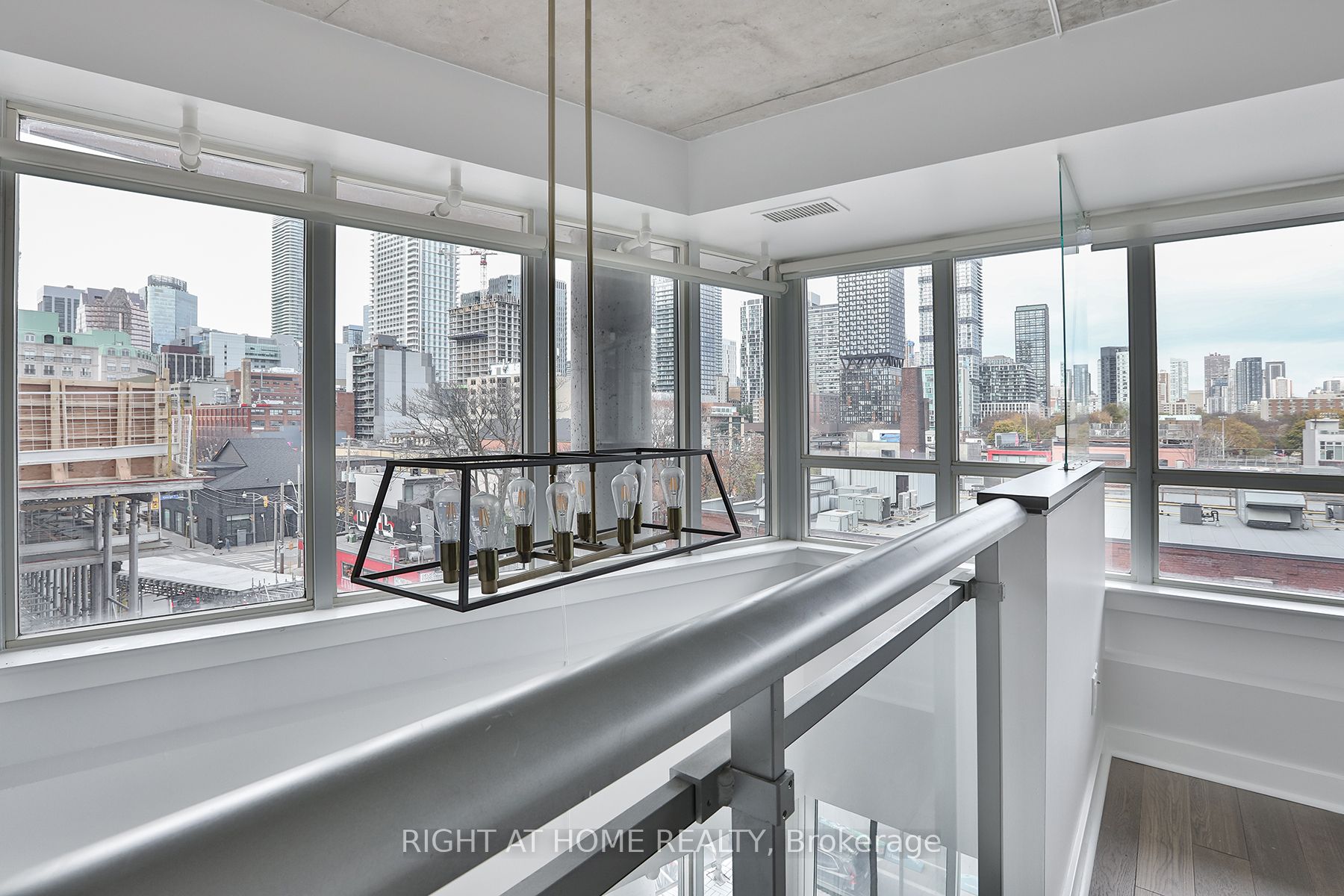 #408 - 255 Richmond Street Property Photo 26