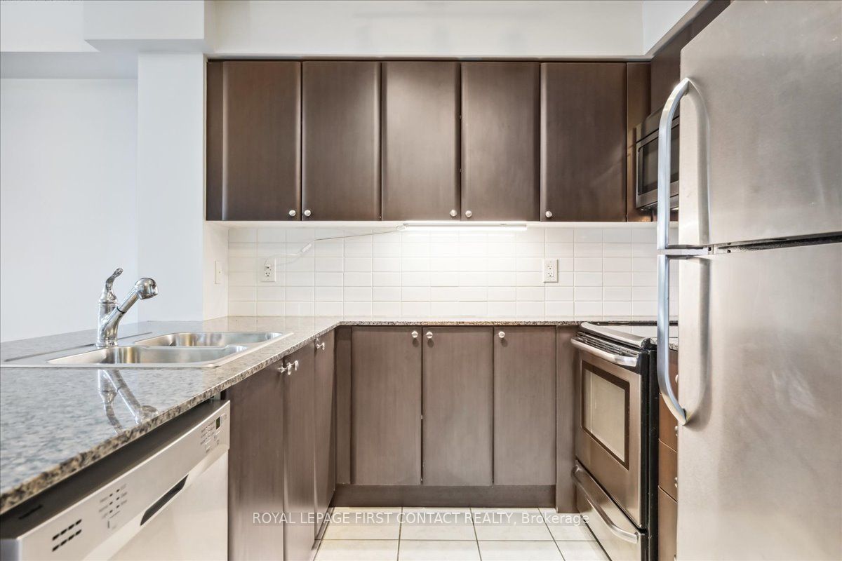#405 - 525 Wilson Avenue Property Photo 7