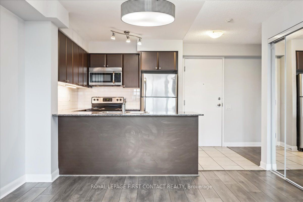 #405 - 525 Wilson Avenue Property Photo 15