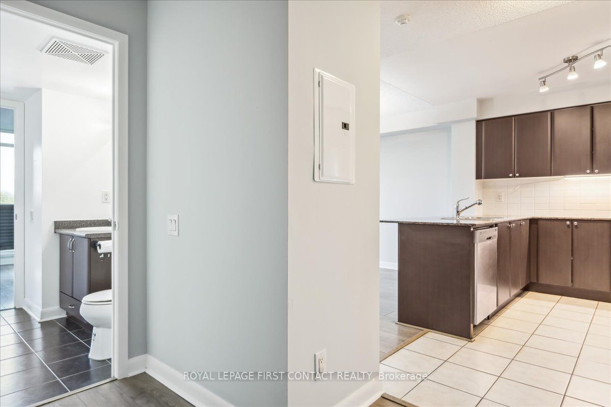 #405 - 525 Wilson Avenue Property Photo 22