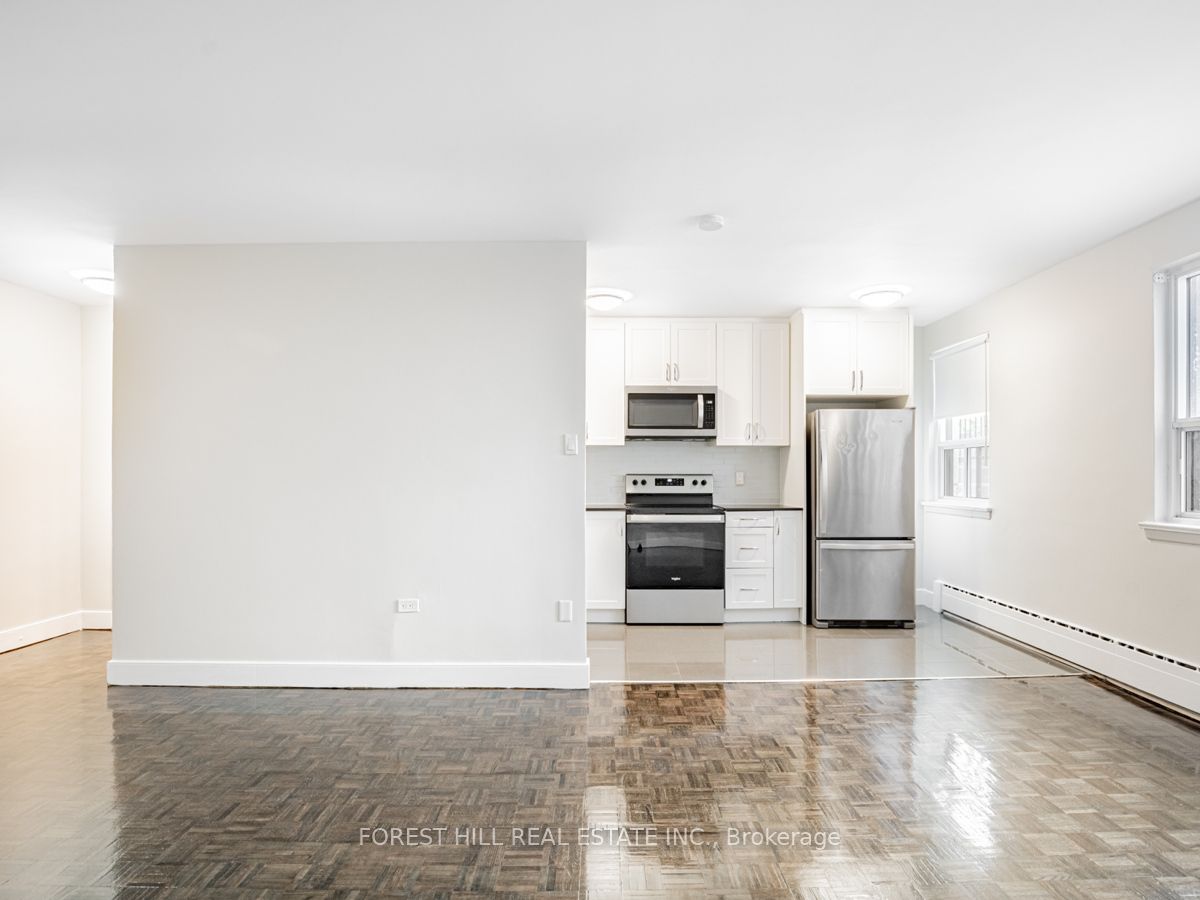 #202 - 2 Regal Road Property Photo 12