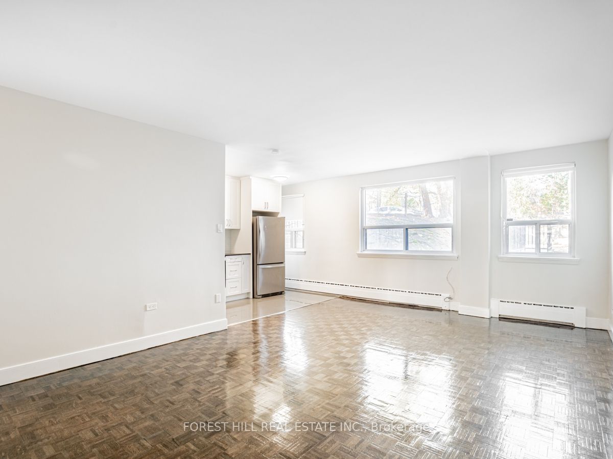#202 - 2 Regal Road Property Photo 16