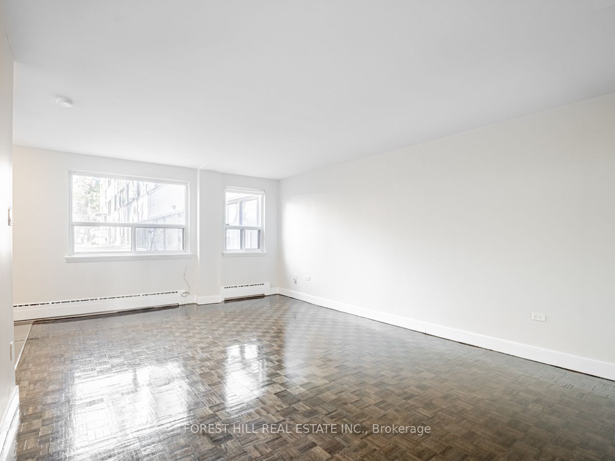 #202 - 2 Regal Road Property Photo 18