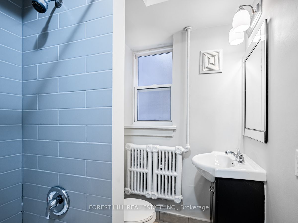 #03 - 310 Lonsdale Road Property Photo 8