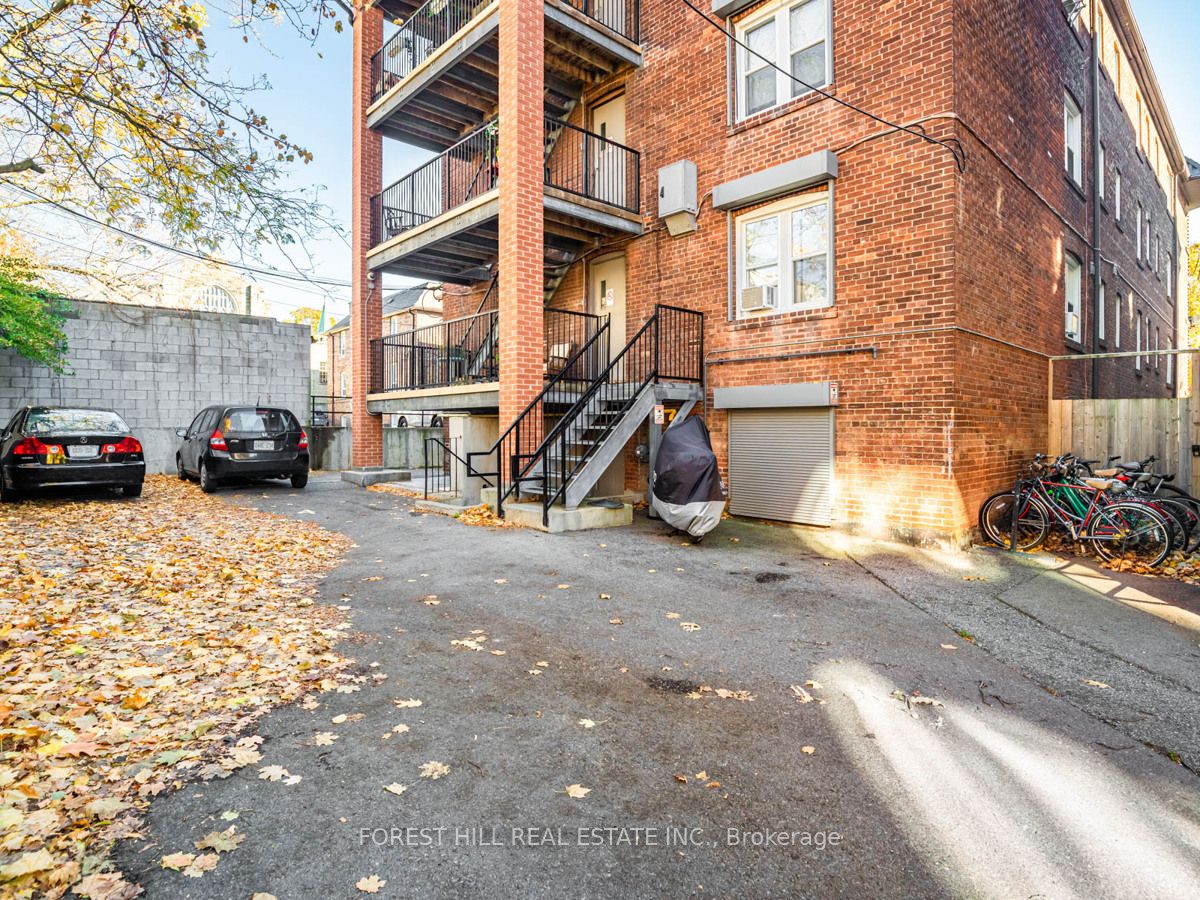 #03 - 310 Lonsdale Road Property Photo 18