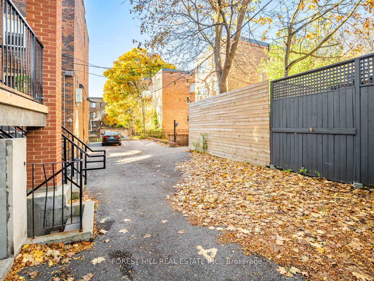 #03 - 310 Lonsdale Road Property Photo 19