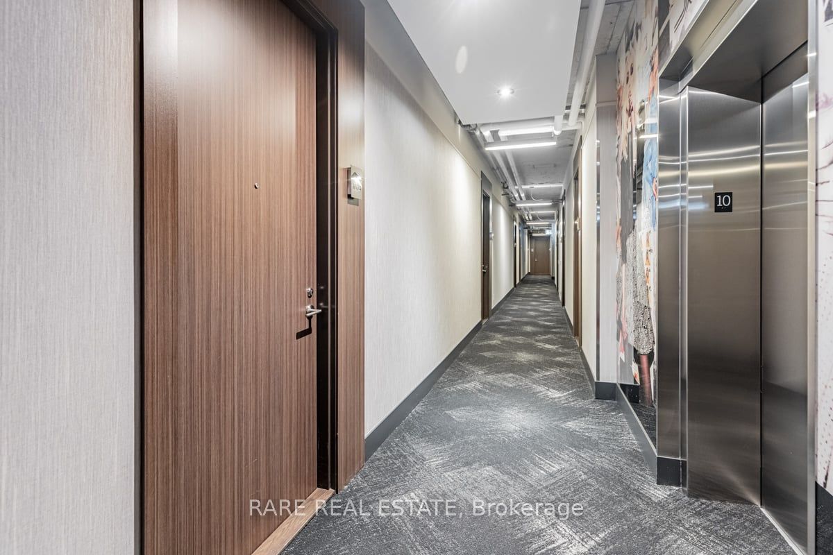 #1004 - 560 King Street Property Photo 29