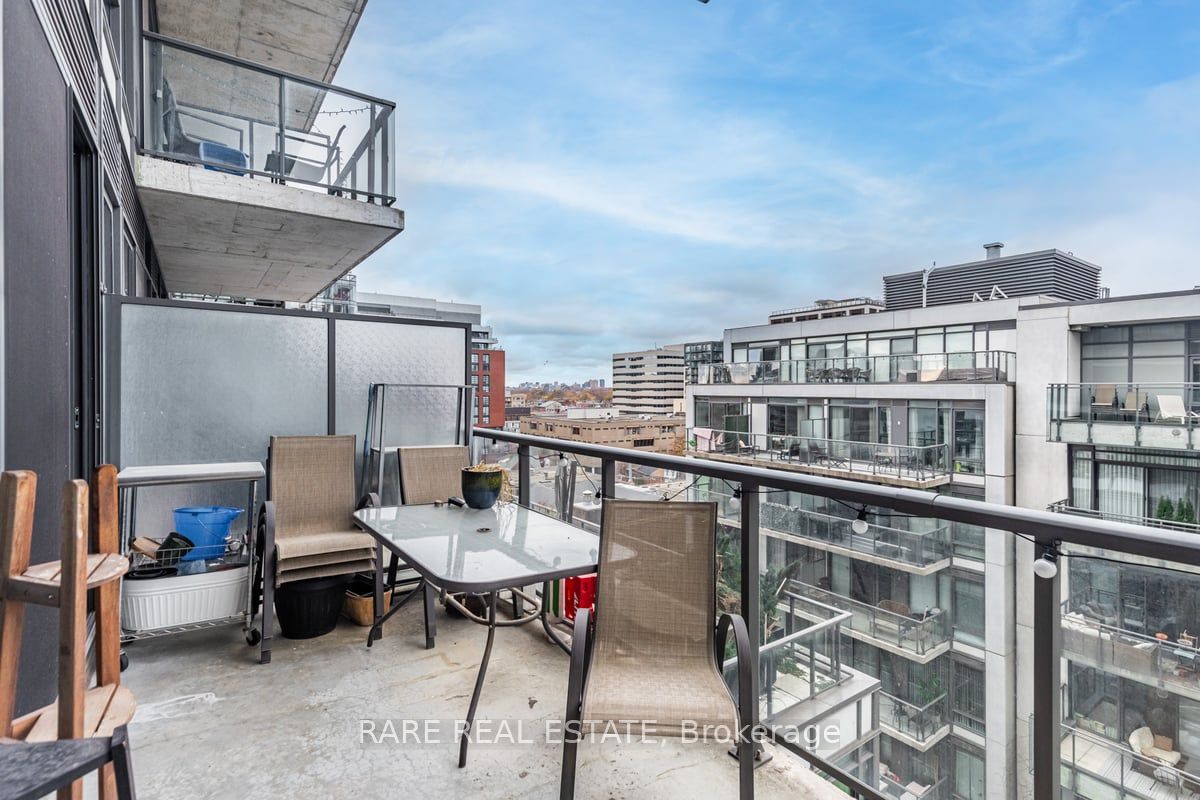 #1004 - 560 King Street Property Photo 31