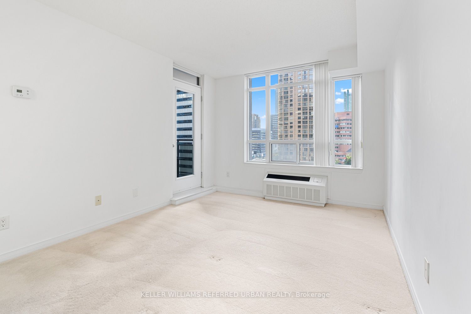 #1002 - 155 Beecroft Road Property Photo 15