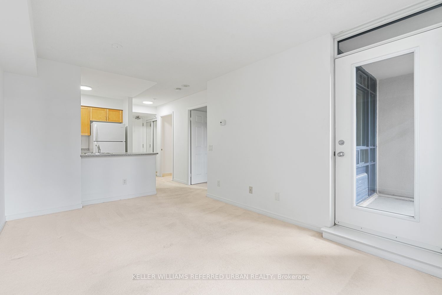 #1002 - 155 Beecroft Road Property Photo 16