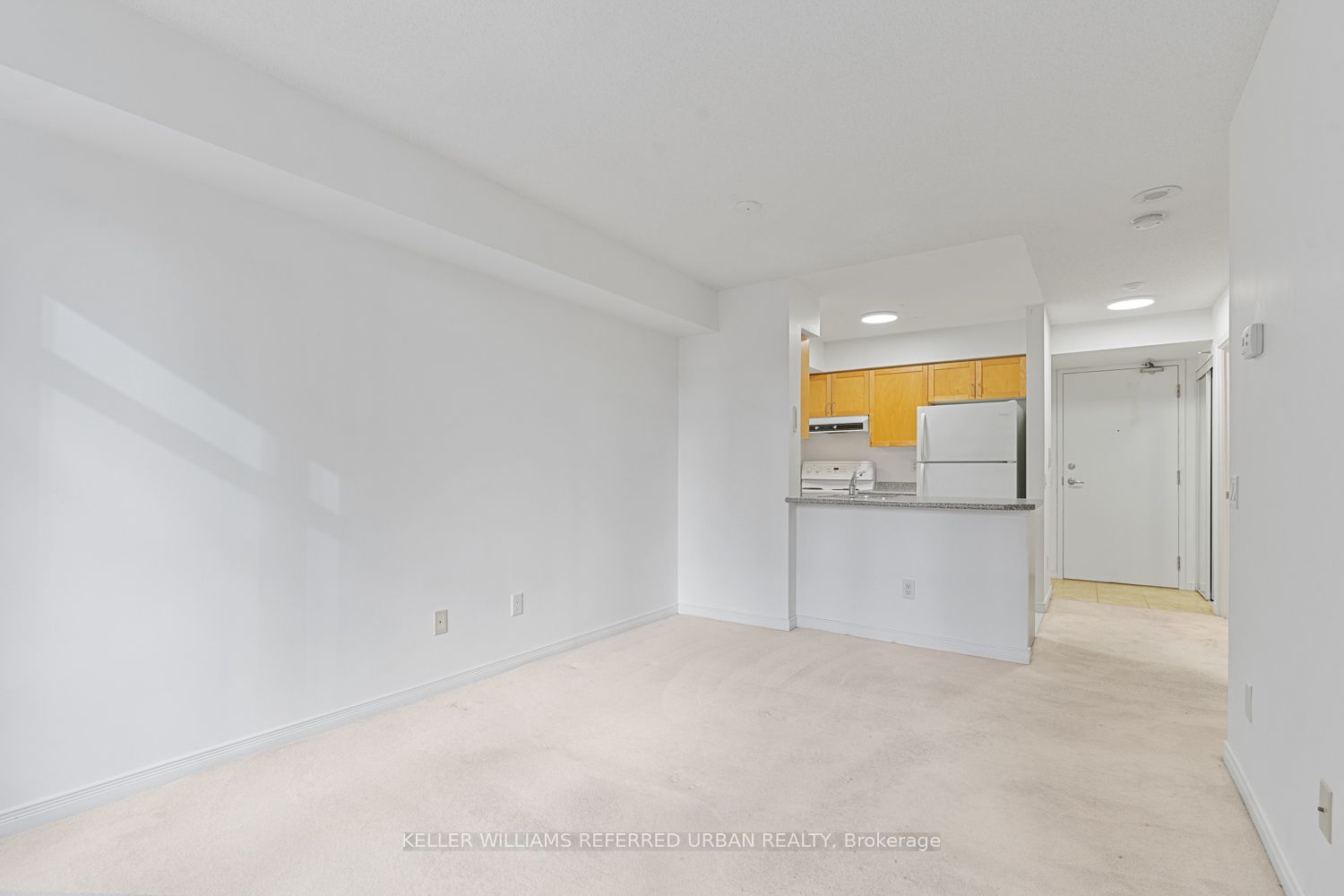#1002 - 155 Beecroft Road Property Photo 18