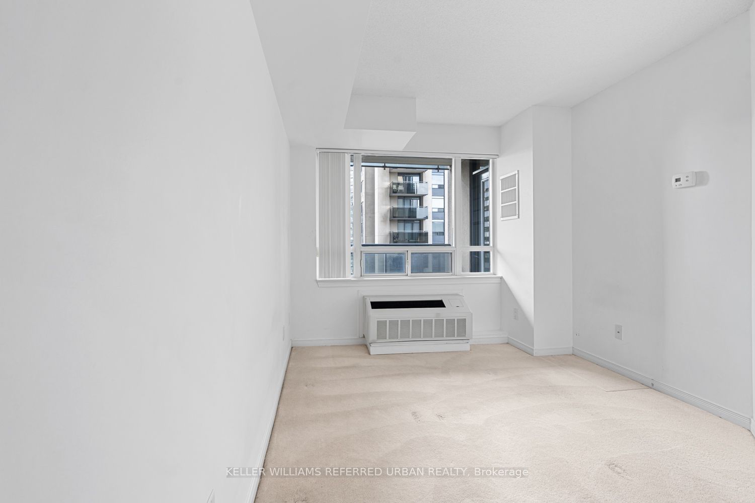 #1002 - 155 Beecroft Road Property Photo 21