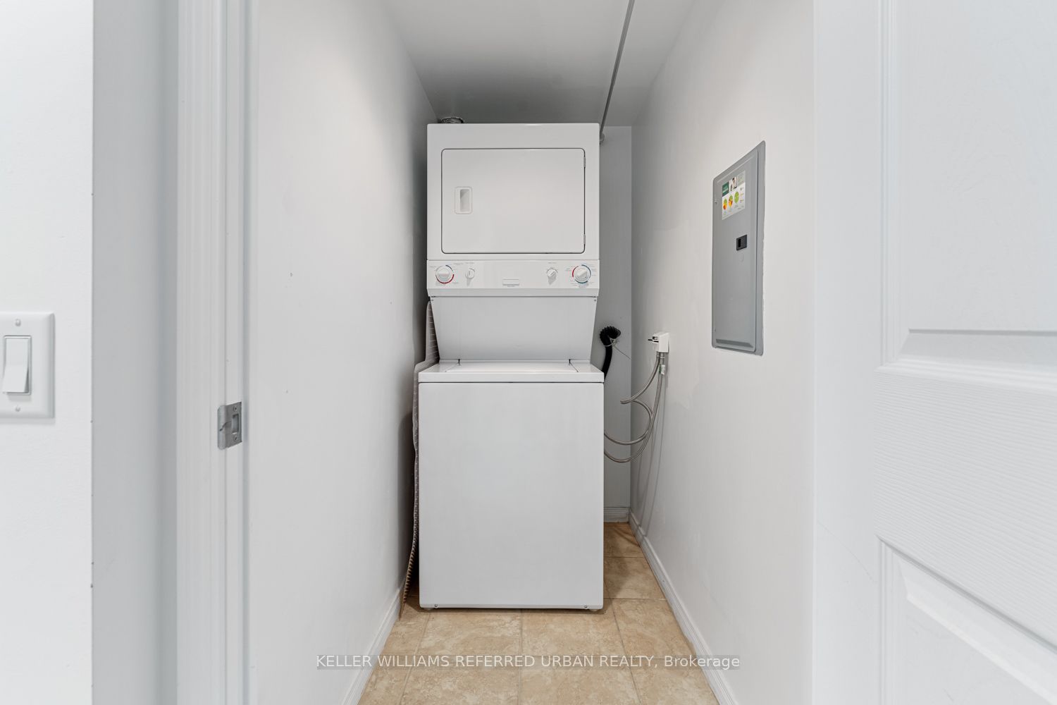 #1002 - 155 Beecroft Road Property Photo 26