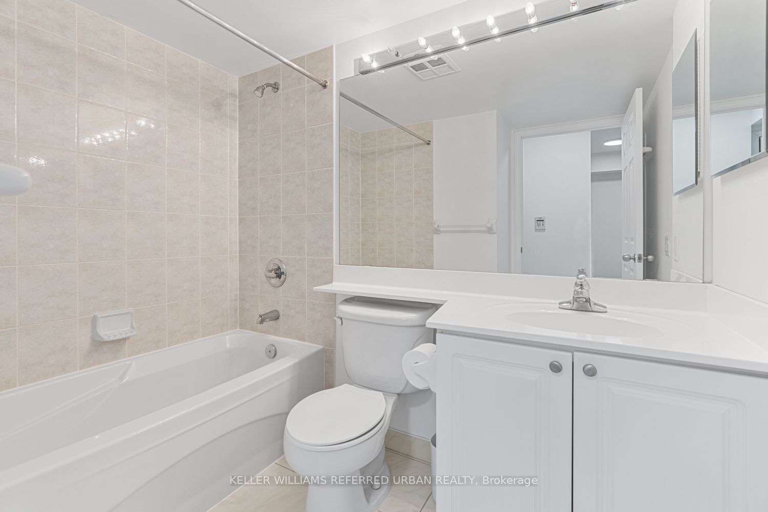 #1002 - 155 Beecroft Road Property Photo 27