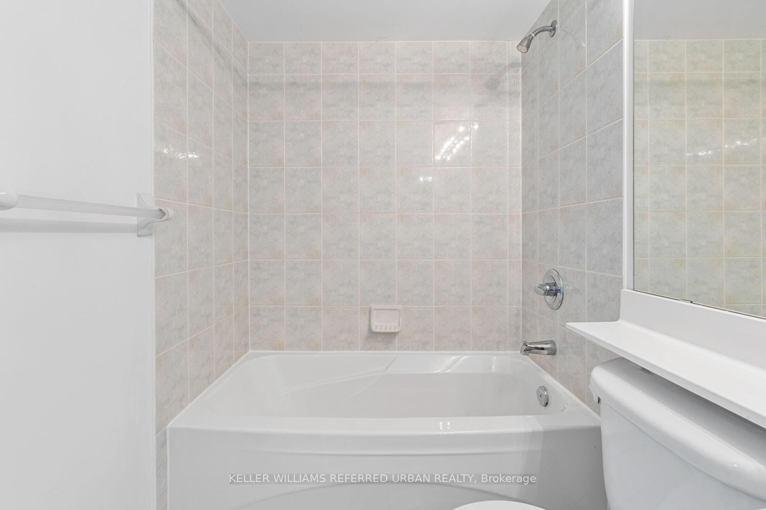 #1002 - 155 Beecroft Road Property Photo 28