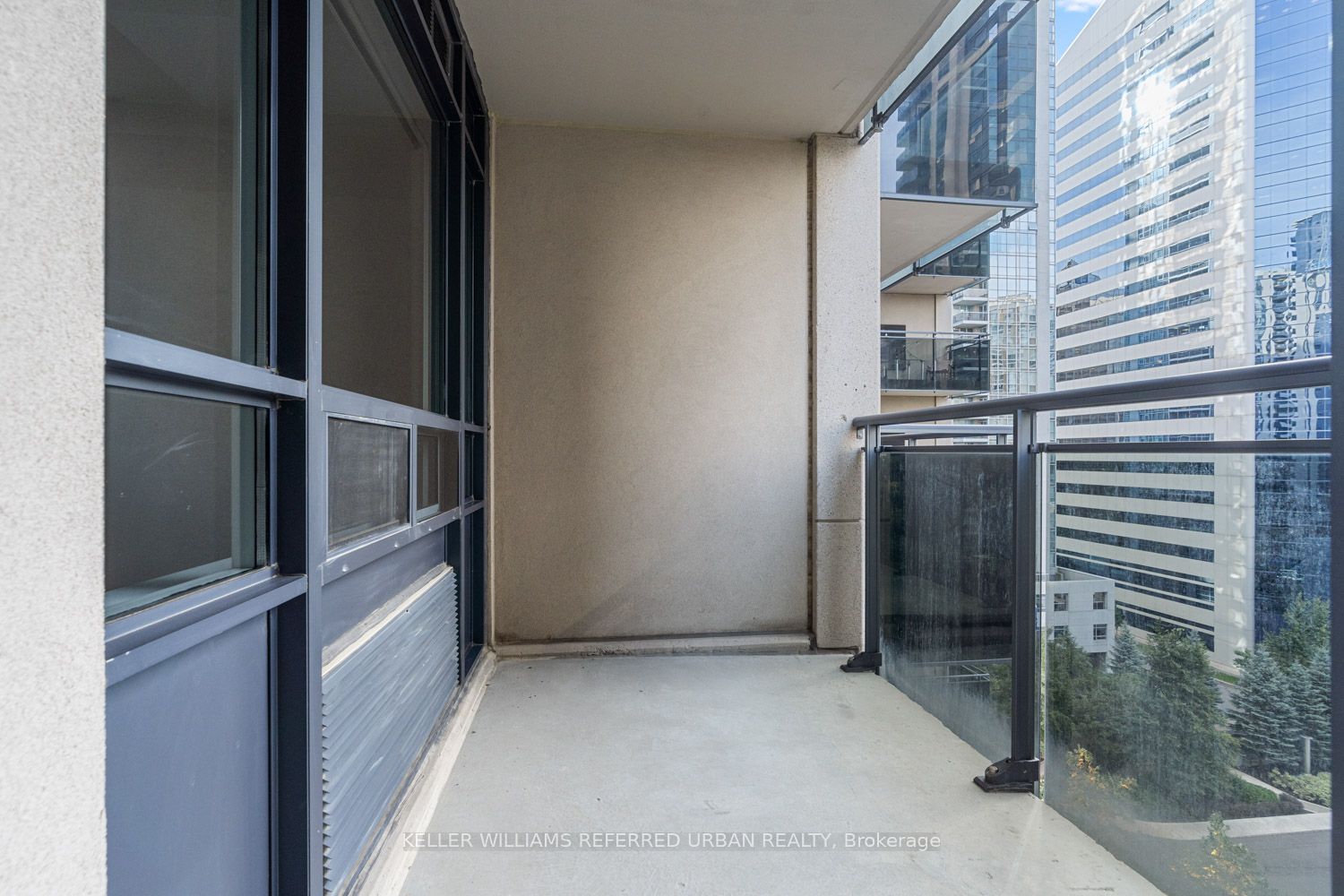 #1002 - 155 Beecroft Road Property Photo 30