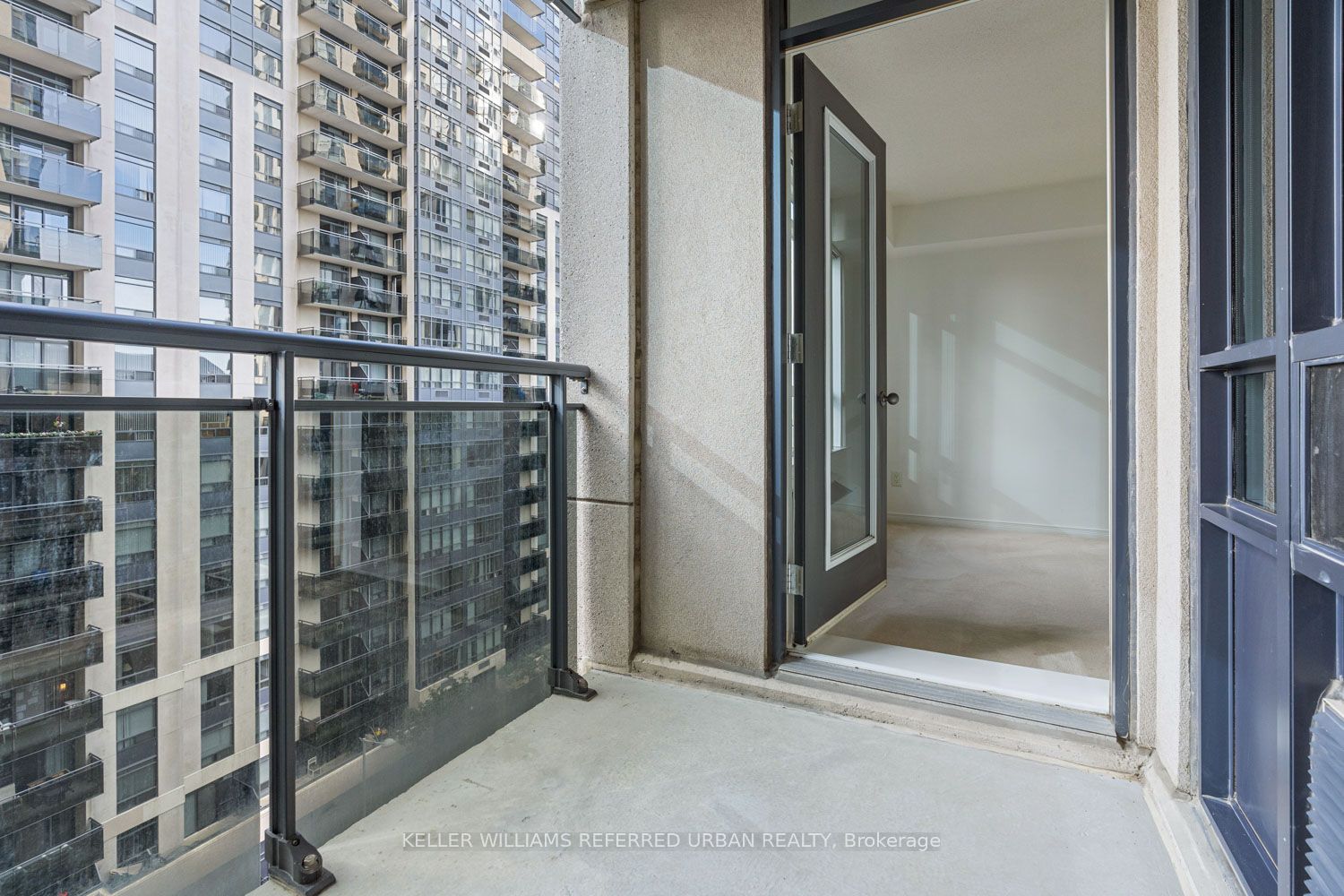 #1002 - 155 Beecroft Road Property Photo 31