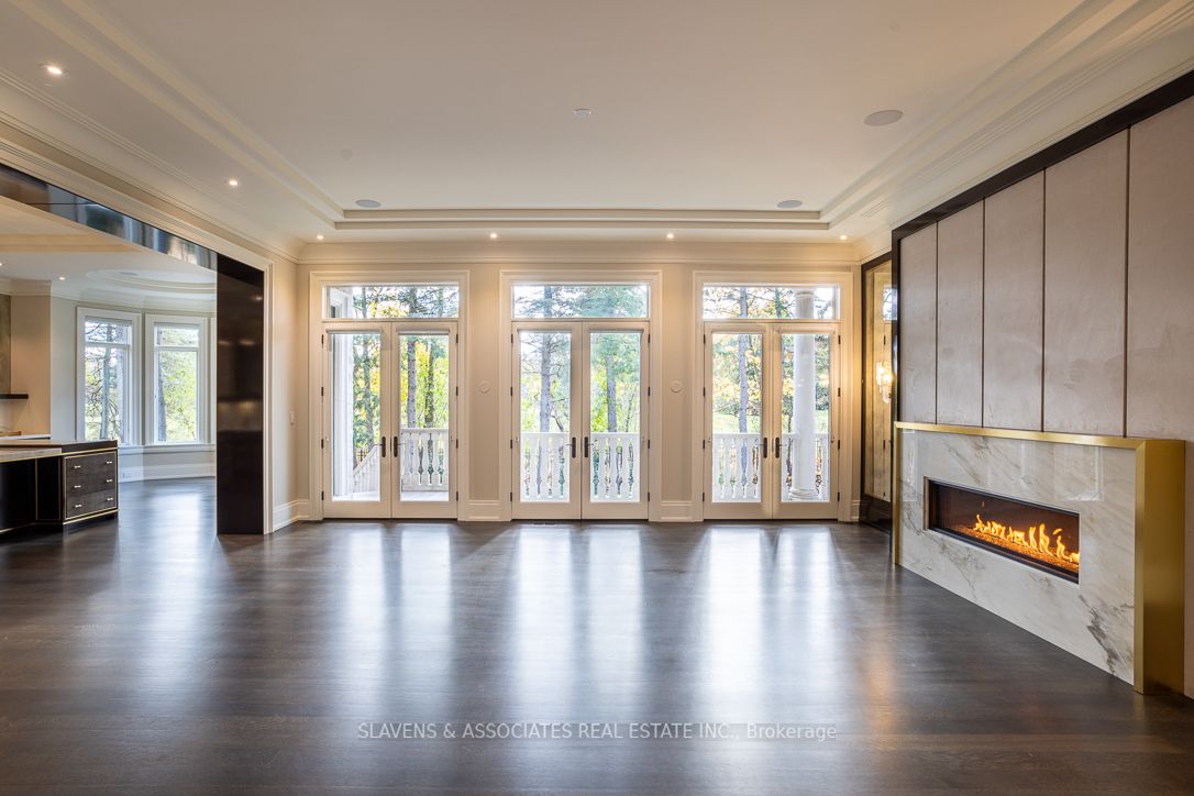 15 Tudor Gate Property Photo 19