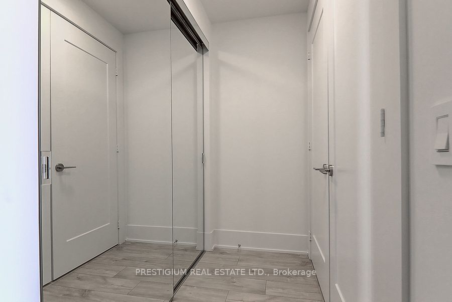 #321 - 118 Merchants Wharf Avenue Property Photo 5
