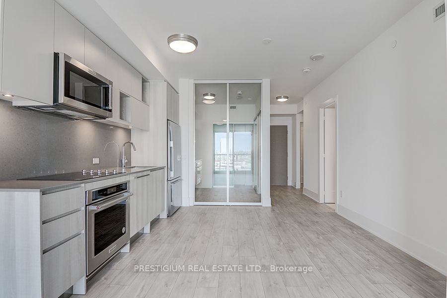 #321 - 118 Merchants Wharf Avenue Property Photo 12