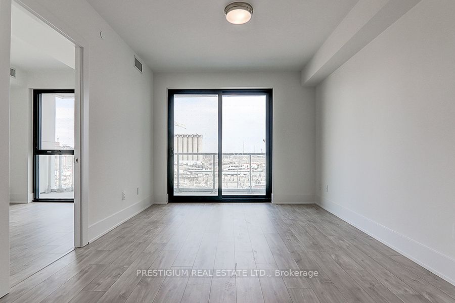#321 - 118 Merchants Wharf Avenue Property Photo 16