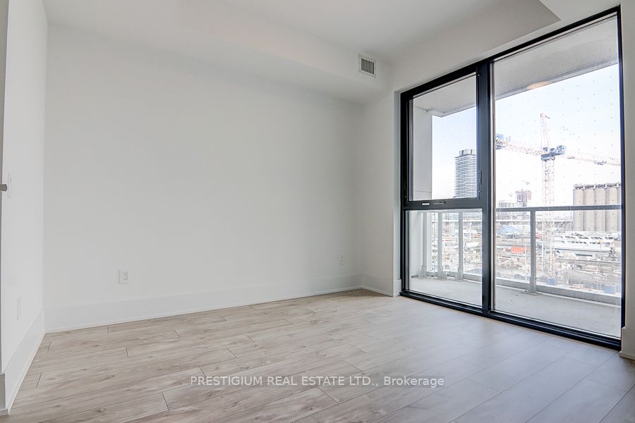#321 - 118 Merchants Wharf Avenue Property Photo 20