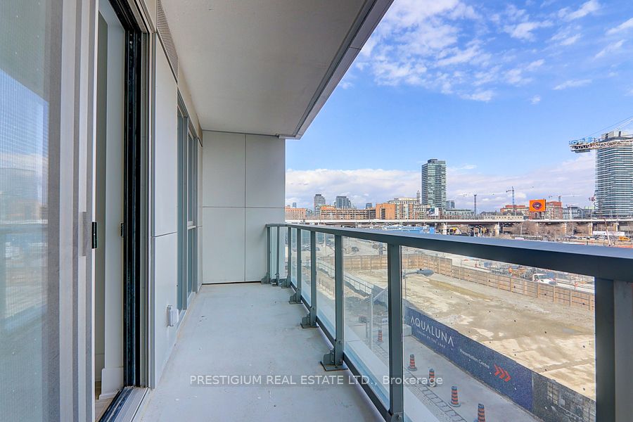 #321 - 118 Merchants Wharf Avenue Property Photo 26