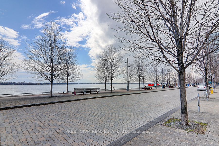 #321 - 118 Merchants Wharf Avenue Property Photo 27