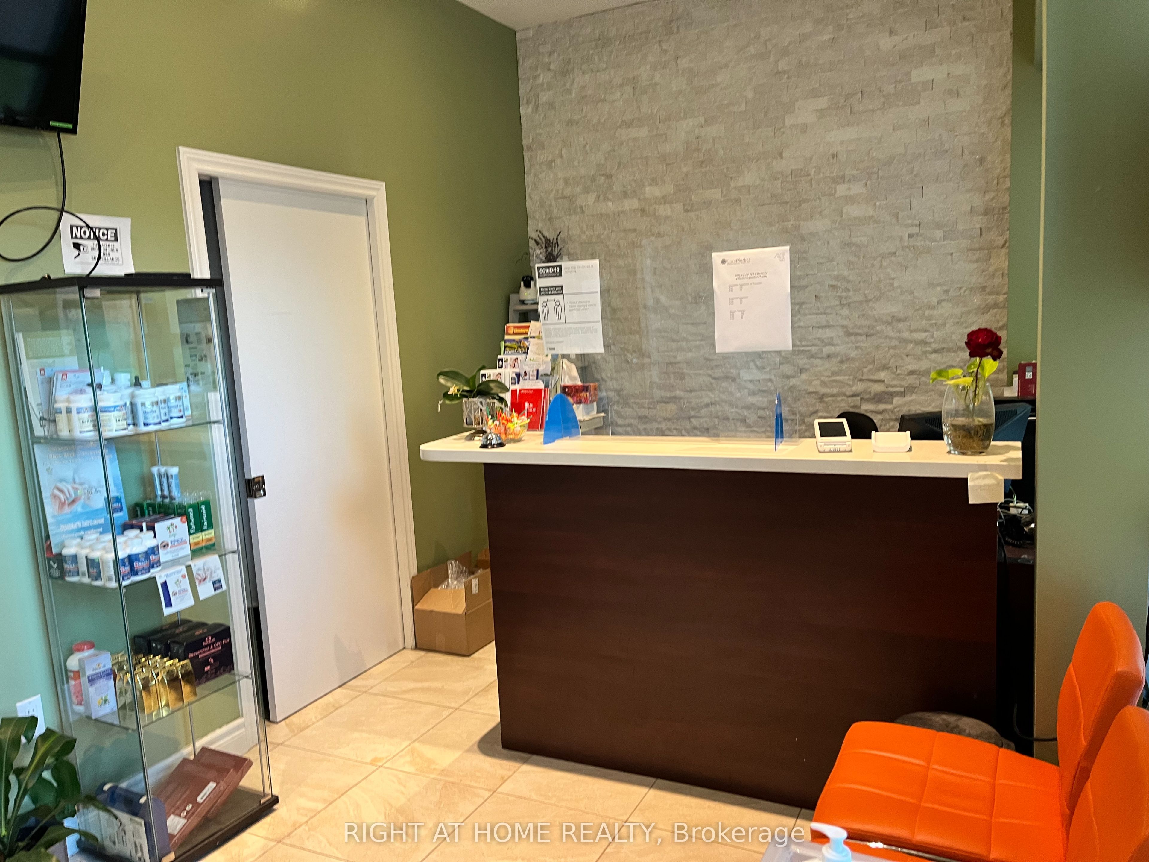 2021 Sheppard Avenue Property Photo 2