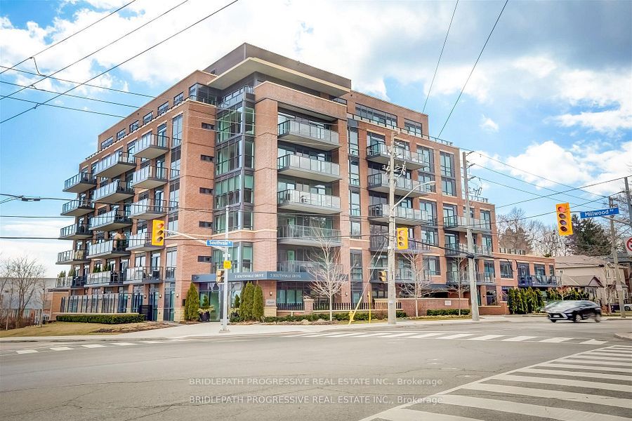 #401 - 3 Southvale Drive Property Photo 1