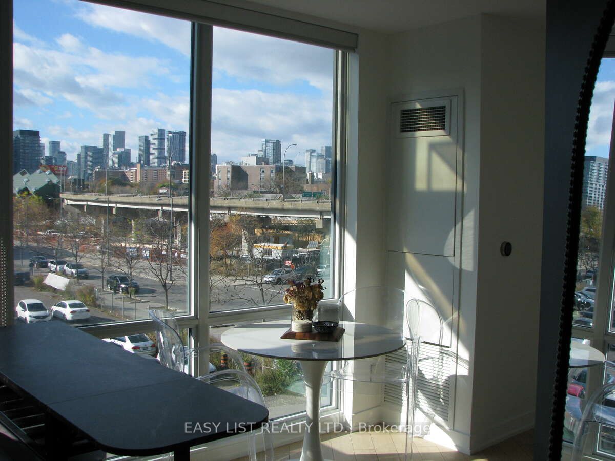 #n204 - 120 Bayview Avenue Property Photo 5