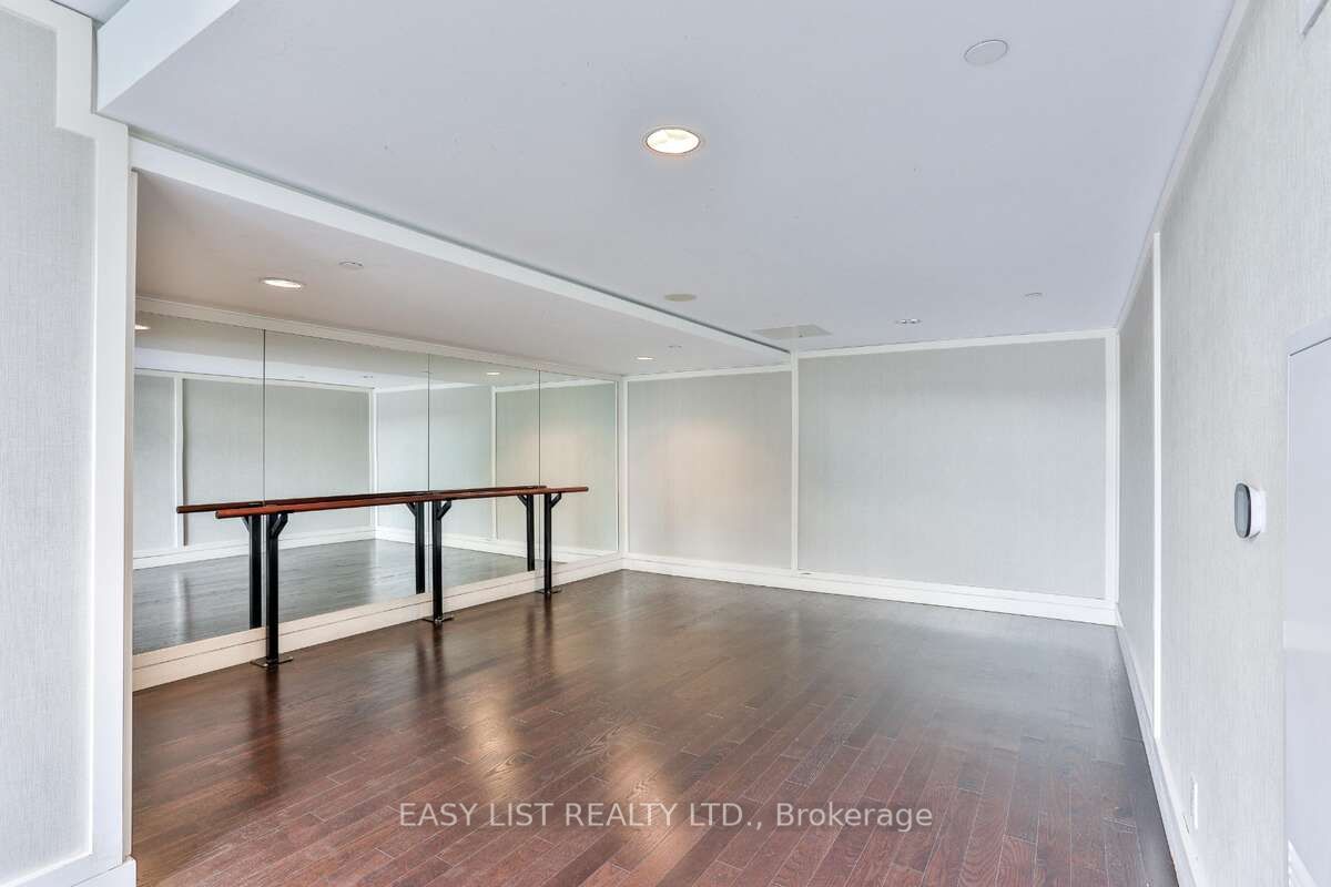 #n204 - 120 Bayview Avenue Property Photo 23