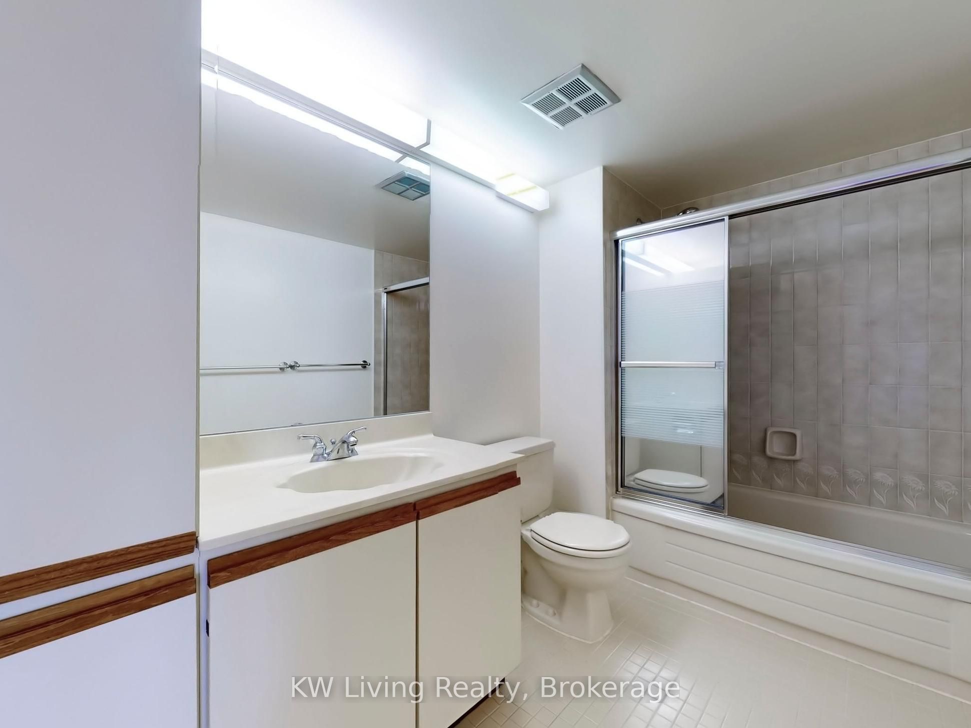 #1206 - 62 Wellesley Street Property Photo 14