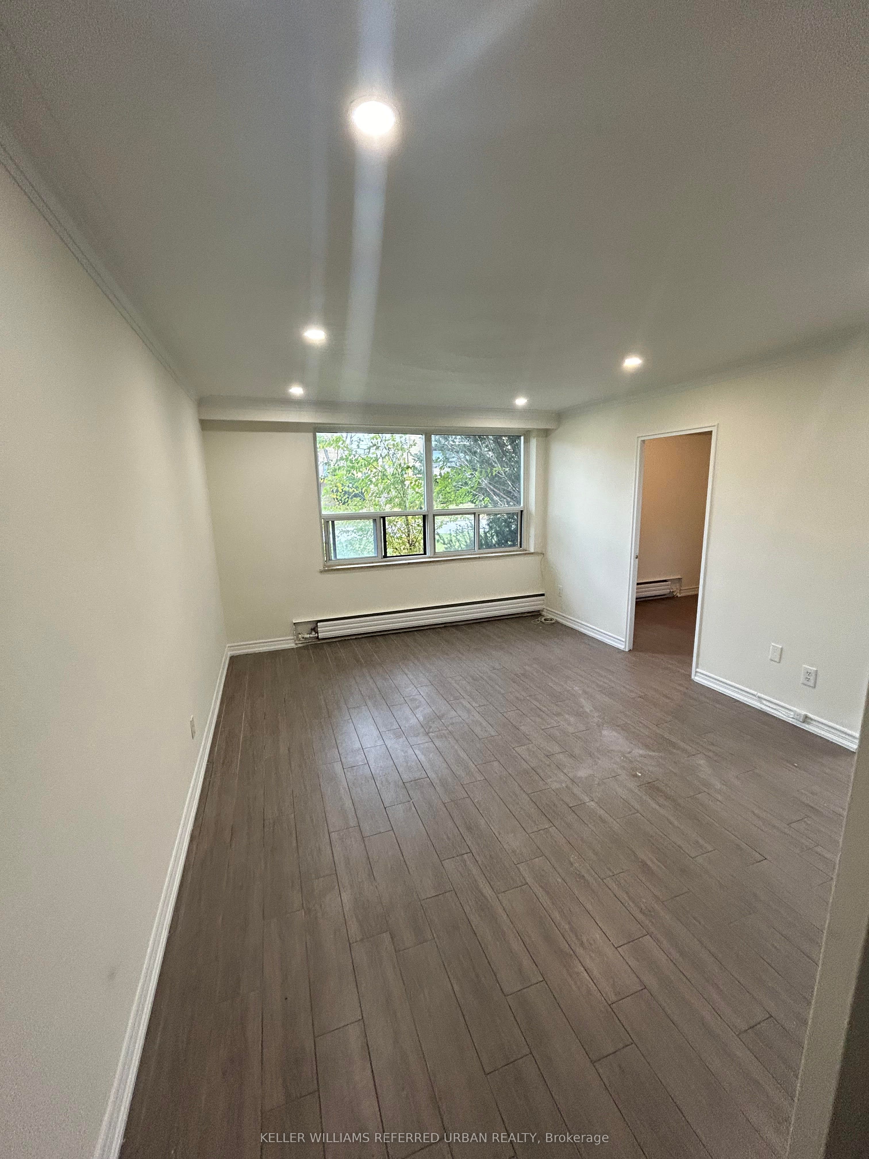 #1 - 29 Fraserwood Avenue Property Photo 1