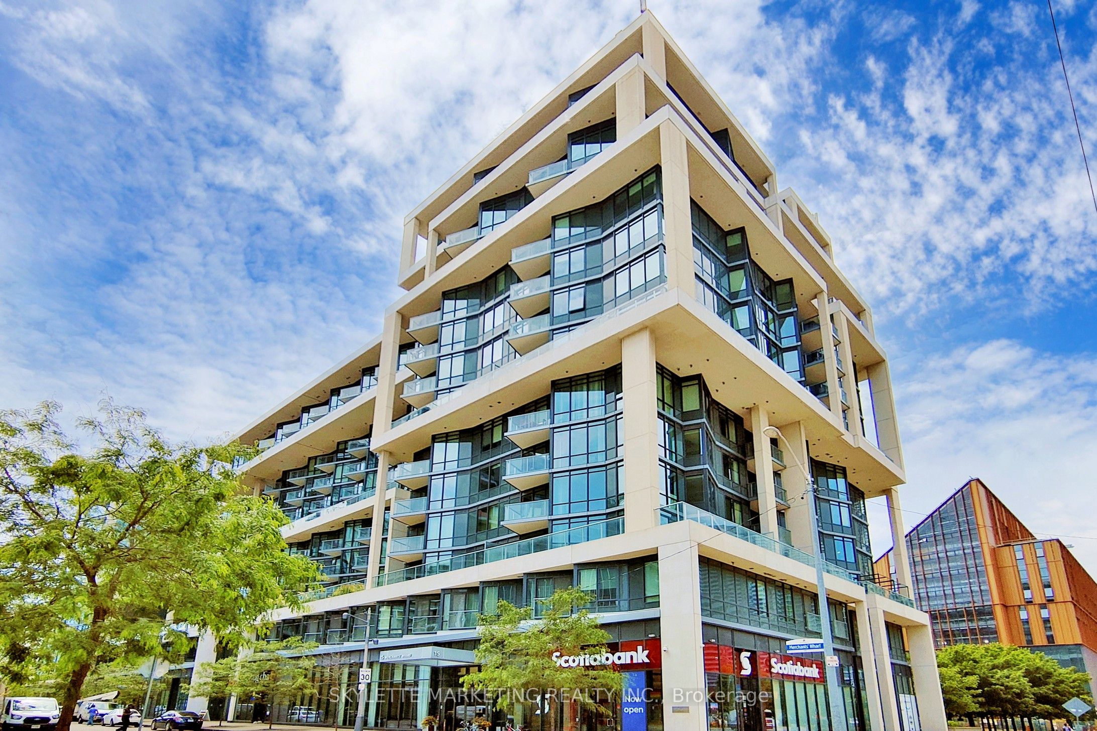#902 - 15 Merchants' Wharf Property Photo 1