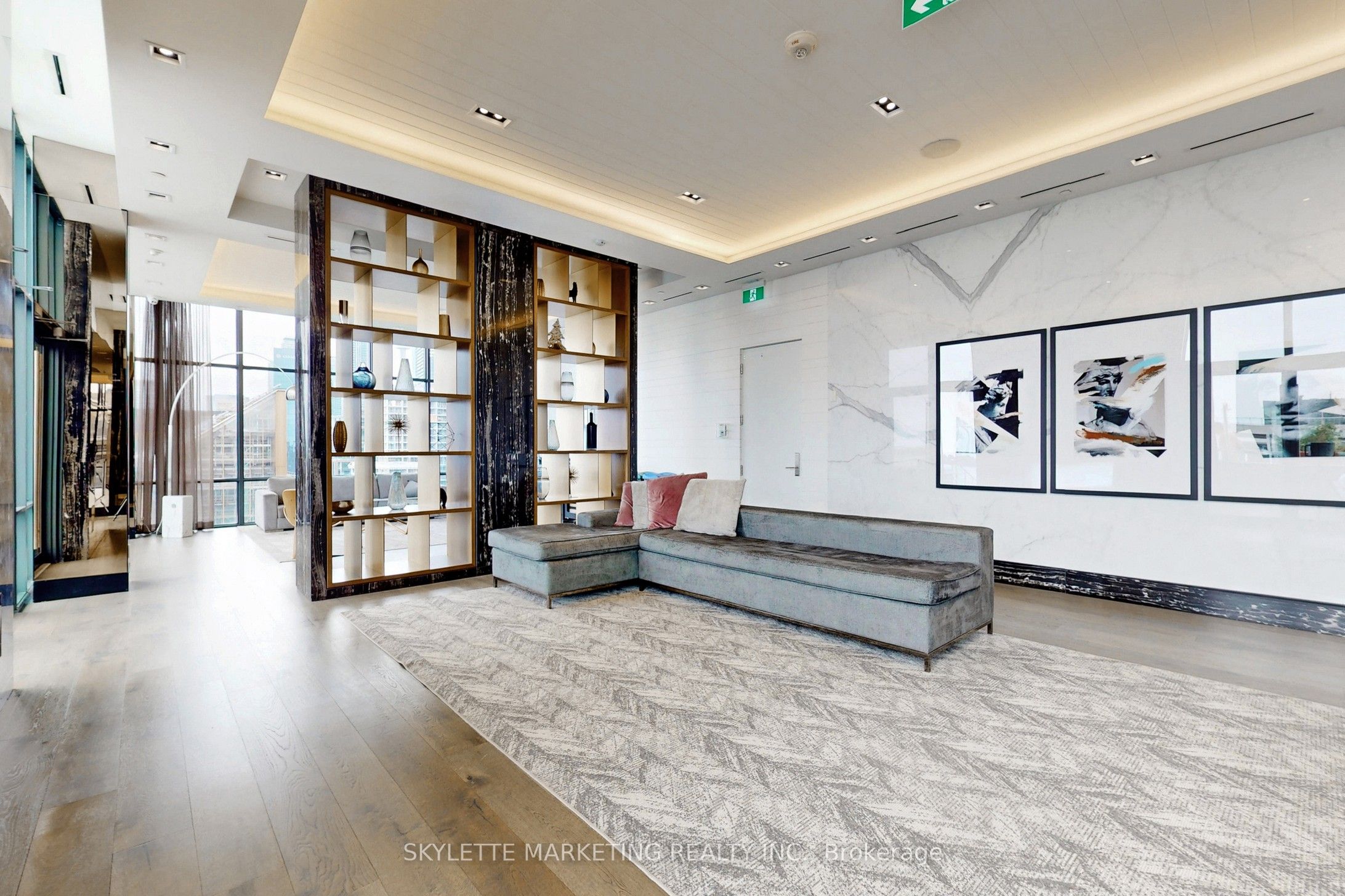 #902 - 15 Merchants' Wharf Property Photo 15