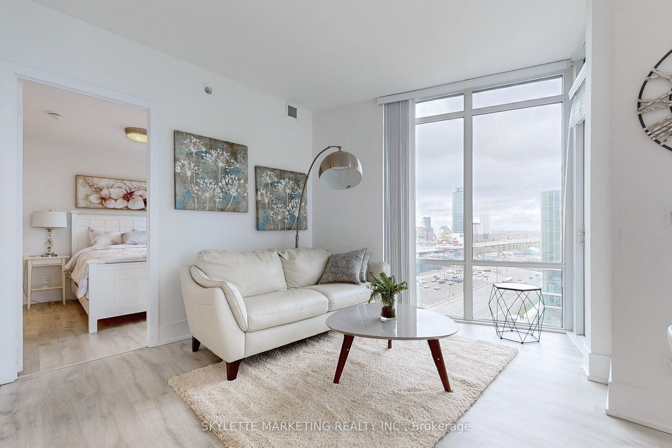 #902 - 15 Merchants' Wharf Property Photo 16