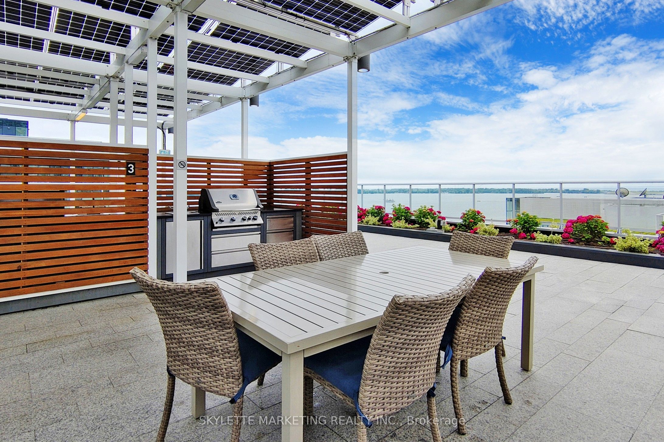 #902 - 15 Merchants' Wharf Property Photo 43