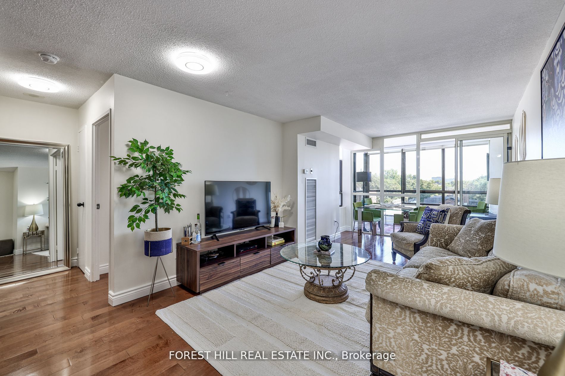#503 - 117 Gerrard Street Property Photo 3