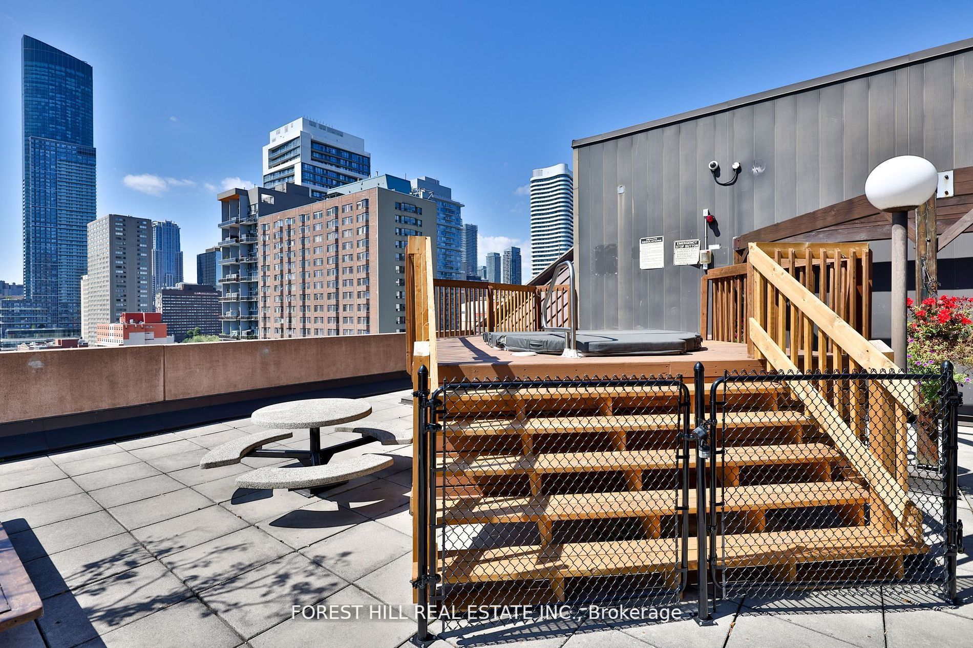 #503 - 117 Gerrard Street Property Photo 37