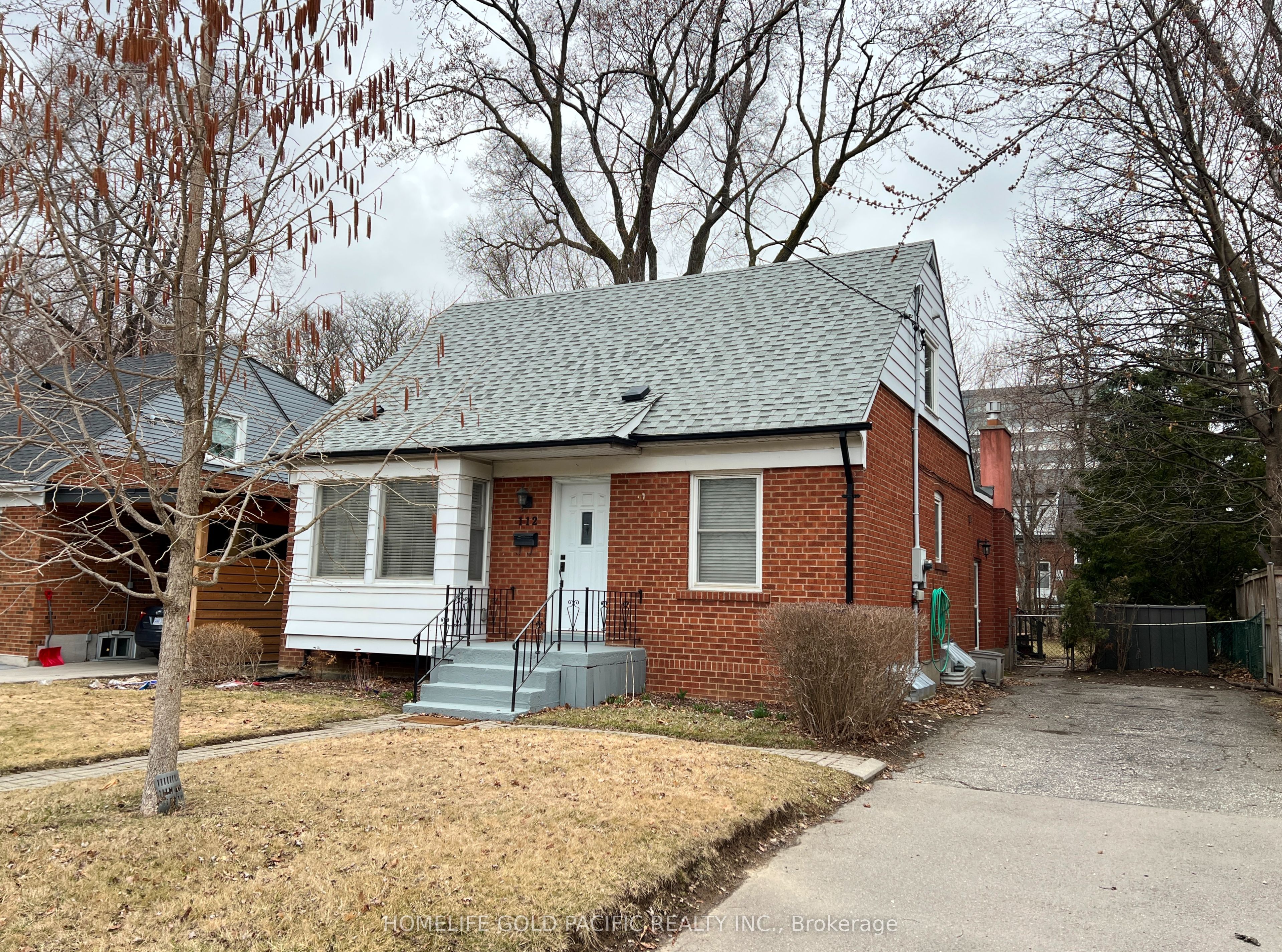 112 Anndale Drive Property Photo 2